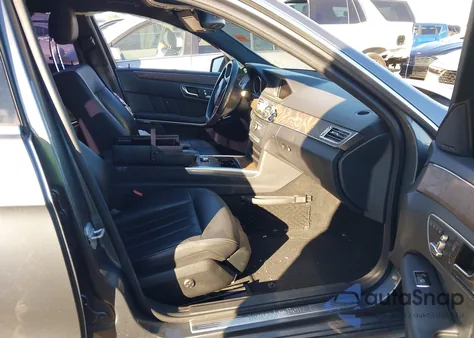 2016 Mercedes-Benz E 350 z USA, uszkodzony, nr VIN WDDHF5KB2GB237414